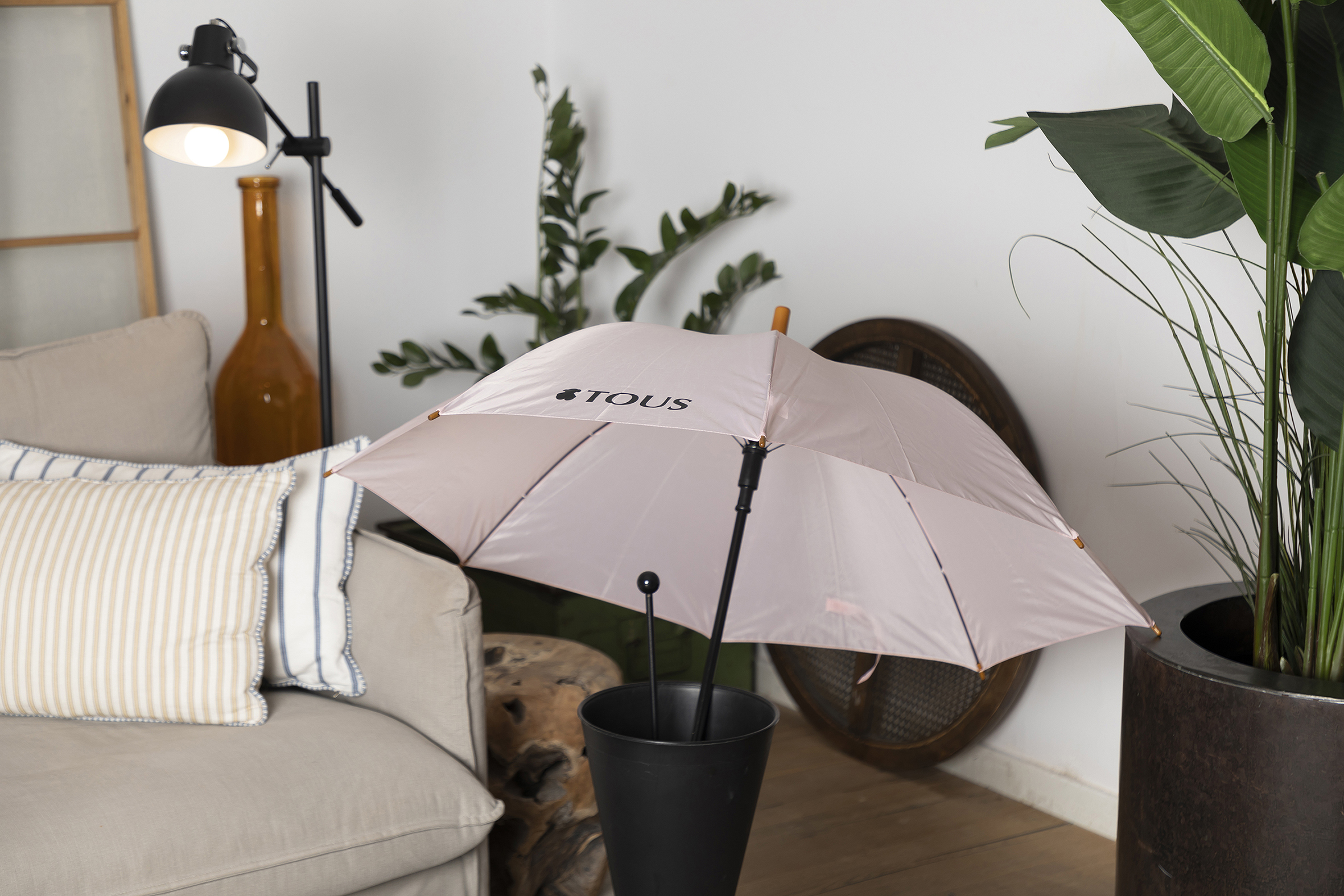 Tous Perfumes Umbrella Gadget Tous Perfumes Umbrella Gadget